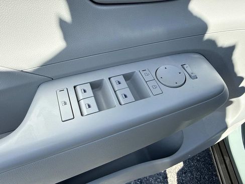 Used 2024 Hyundai Kona SEL AWD/4WD image 20