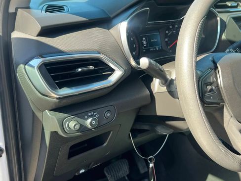 Used 2021 Chevrolet TrailBlazer LT w/ Driver Confidence Package FWD image 13