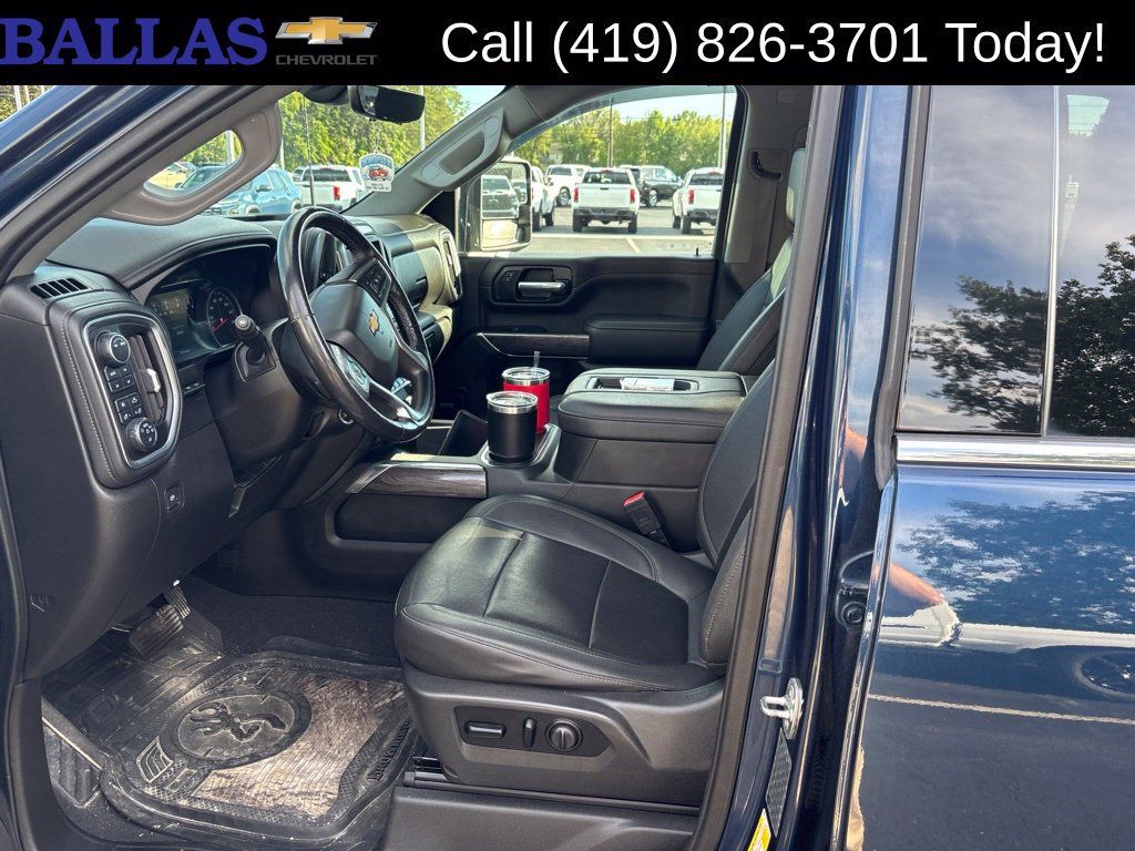 Certified 2021 Chevrolet Silverado 2500 LTZ w/ LTZ Premium Package AWD/4WD image 8