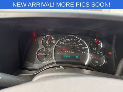 Used 2023 Chevrolet Express 3500 LS image 9