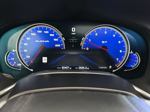 Used 2017 BMW ALPINA B7 xDrive AWD/4WD image 19