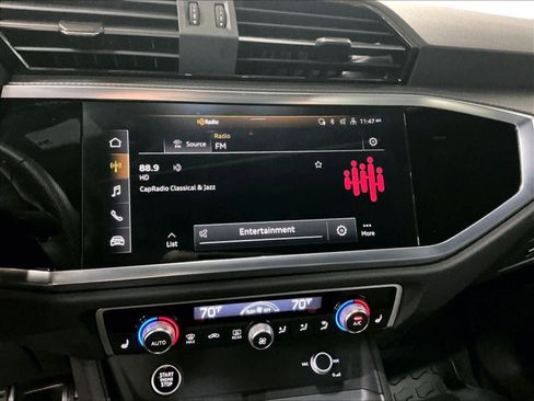 Certified 2025 Audi Q3 2.0T Premium Plus w/ Premium Plus Package image 38