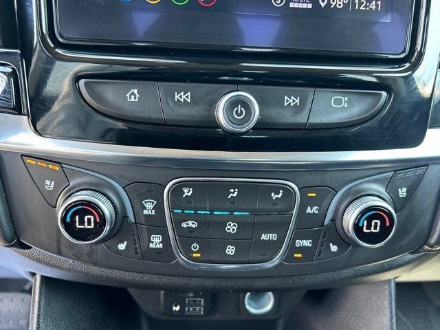 Used 2021 Chevrolet Traverse Premier w/ Redline Edition AWD/4WD image 33