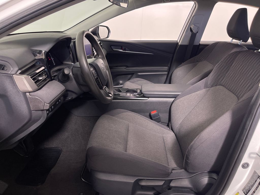 Used 2025 Toyota Camry LE FWD image 12