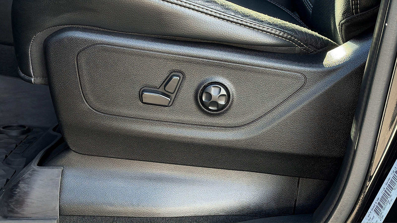 Used 2019 RAM 1500 Sport w/ Advanced Safety Group AWD/4WD image 25