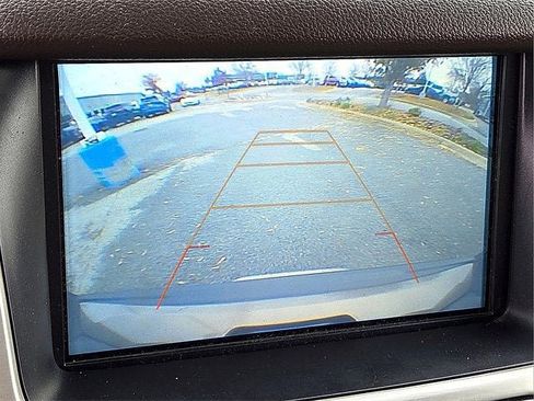 Used 2019 GMC Yukon SLT w/ Premium Edition image 18