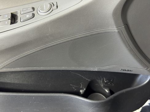 Used 2013 Hyundai Sonata Limited w/ Premium Pkg image 16