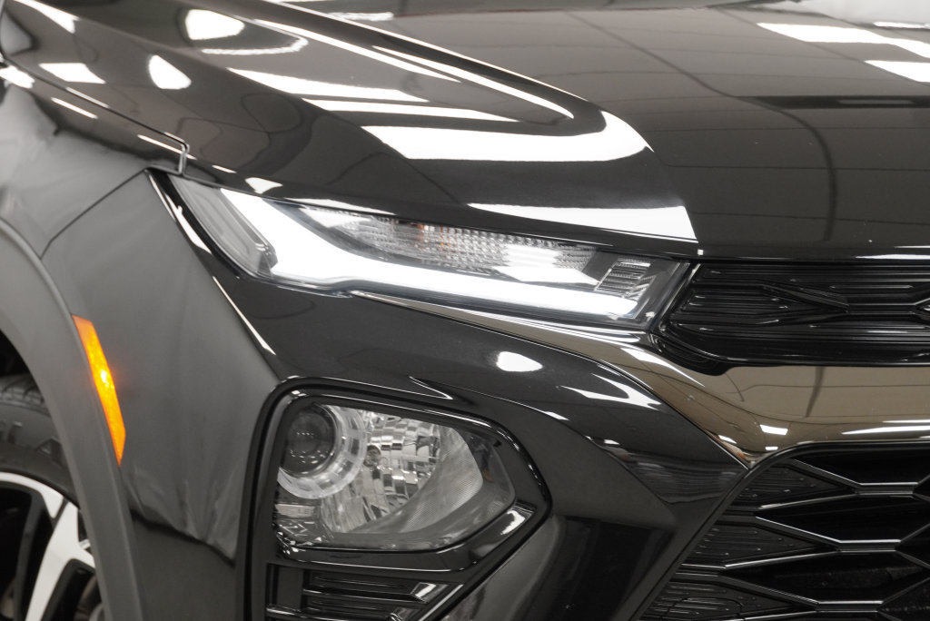 Used 2021 Chevrolet TrailBlazer RS w/ Sun and Liftgate Package AWD/4WD image 8