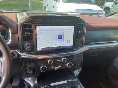 Used 2021 Ford F150 Lariat AWD/4WD image 10