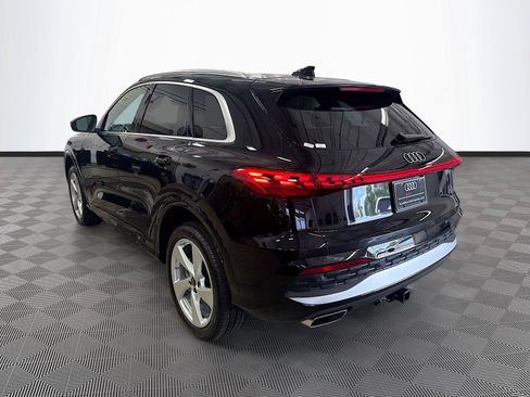 Certified 2025 Audi Q5 Premium AWD/4WD image 5