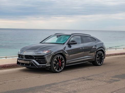 Used 2020 Lamborghini Urus image 1