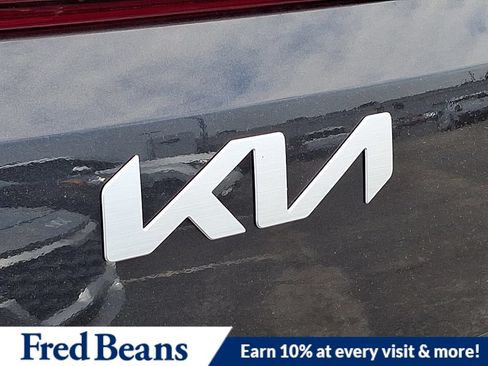 New 2026 Kia Carnival LXS FWD image 24