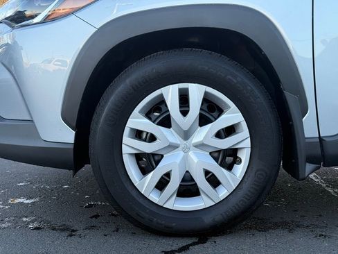 Certified 2025 Toyota Corolla Cross L image 9