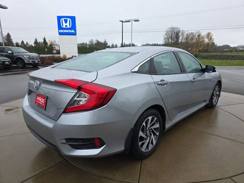 Used 2016 Honda Civic EX image 7