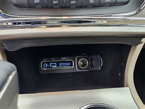 Used 2017 Jeep Grand Cherokee Laredo w/ Quick Order Package 2BE image 25