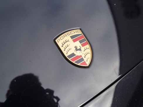 Used 2021 Porsche Cayenne Turbo image 98