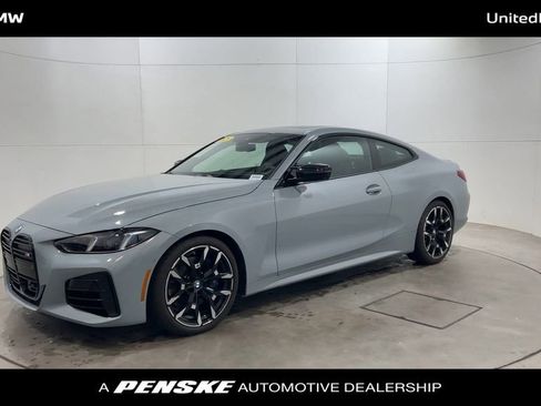Used 2025 BMW M440i Coupe image 4