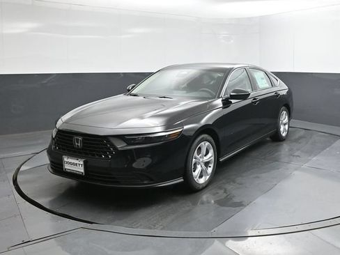 New 2026 Honda Accord LX image 34