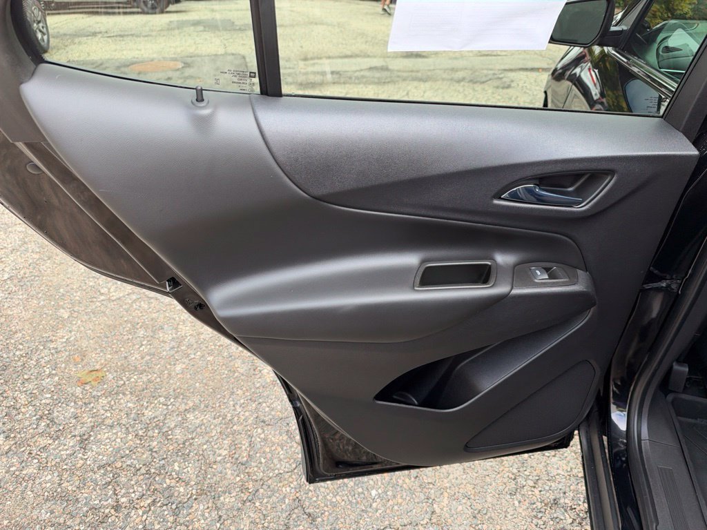 Used 2020 Chevrolet Equinox LT AWD/4WD image 17