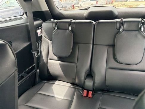 Used 2020 Ford Explorer Limited RWD image 33