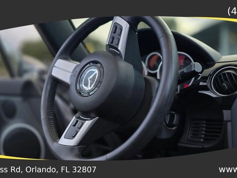 Used 2006 MAZDA MX-5 Miata Grand Touring w/ Premium Pkg image 15