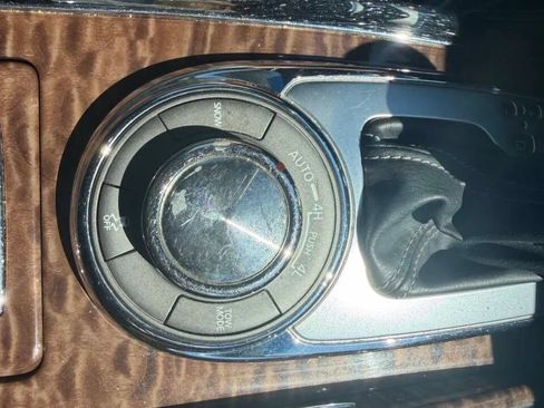 Used 2017 Nissan Armada Platinum w/ Captain Seat Package AWD/4WD image 26