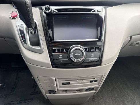 Used 2016 Honda Odyssey Touring image 24