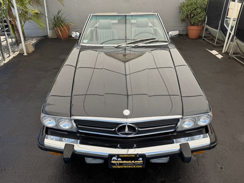 Used 1987 Mercedes-Benz 560 SL image 4