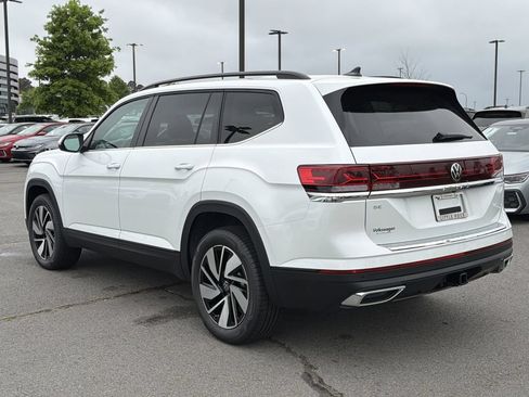 New 2026 Volkswagen Atlas SE FWD image 3