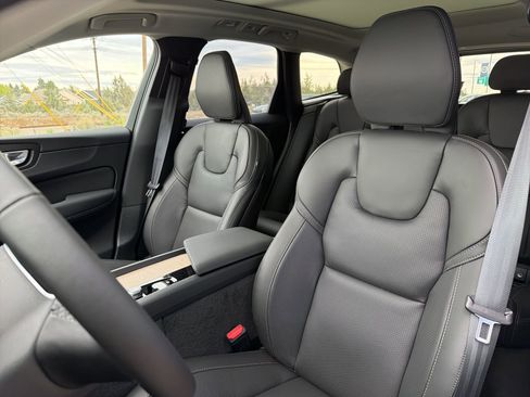 New 2026 Volvo XC60 B5 Ultra w/ Protection Package Premier image 19