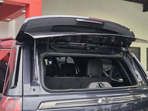 Used 2022 Chevrolet Tahoe Z71 image 18