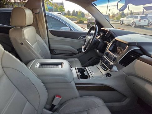 Used 2019 GMC Yukon Denali w/ Denali Ultimate Package AWD/4WD image 6