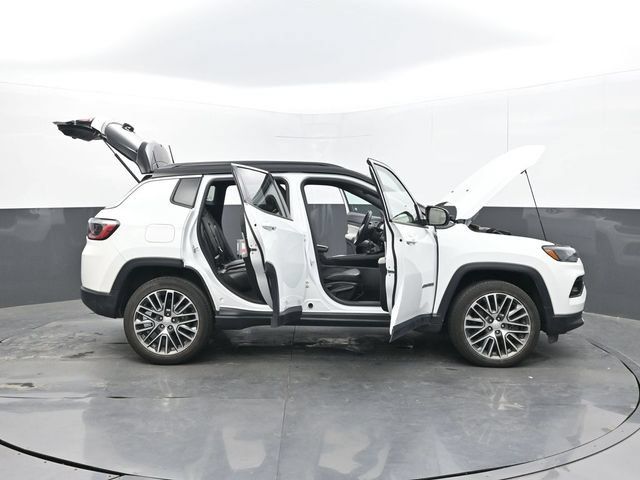 Used 2023 Jeep Compass Limited w/ Elite Group AWD/4WD image 66
