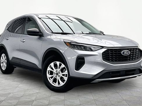Certified 2023 Ford Escape Active AWD/4WD image 12