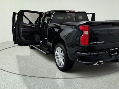 Certified 2023 Chevrolet Silverado 1500 High Country w/ High Country Premium Package AWD/4WD image 11