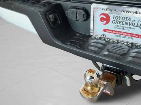 Used 2023 Toyota Tacoma SR5 w/ Technology Package RWD image 39