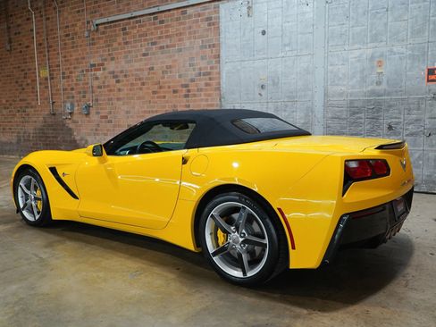 Used 2014 Chevrolet Corvette Stingray Convertible w/ 3LT Preferred Equipment Group RWD image 11