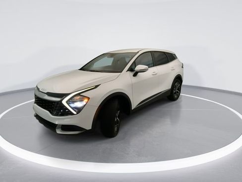 Used 2023 Kia Sportage EX FWD image 8