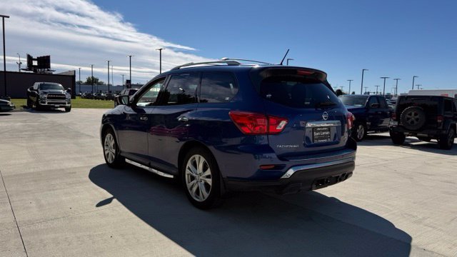 Used 2018 Nissan Pathfinder SL w/ SL Premium Package AWD/4WD image 5