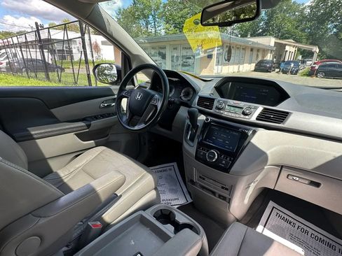 Used 2015 Honda Odyssey EX-L image 35