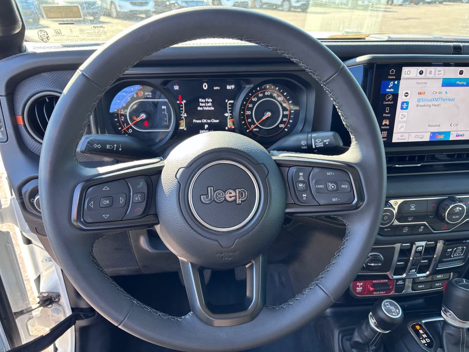 Used 2026 Jeep Gladiator Mojave AWD/4WD image 16