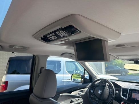 Used 2016 Honda Pilot Elite image 14