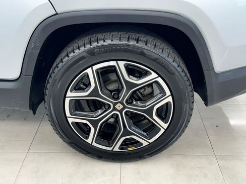 Used 2025 Rivian R1T Adventure AWD/4WD image 30