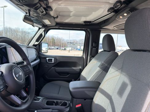 New 2026 Jeep Wrangler Sport AWD/4WD image 25