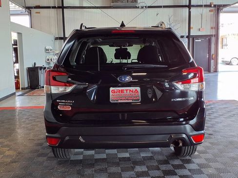 Used 2024 Subaru Forester Premium AWD/4WD image 5
