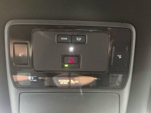 Used 2026 Lexus TX 500h AWD w/ Technology Package image 72