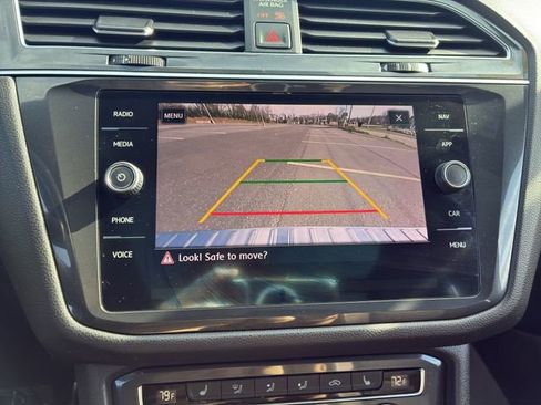 Used 2019 Volkswagen Tiguan SEL R-Line image 20
