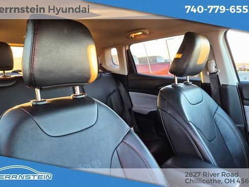 Used 2022 Jeep Compass Latitude image 28