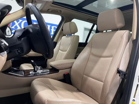 Used 2016 BMW X3 xDrive28i image 17