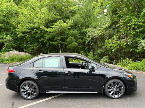 New 2026 Toyota Corolla SE w/ SE Package FWD image 6